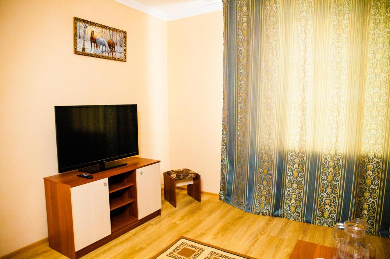 Hotel Nurlytau โบโรโวเย ภายนอก รูปภาพ